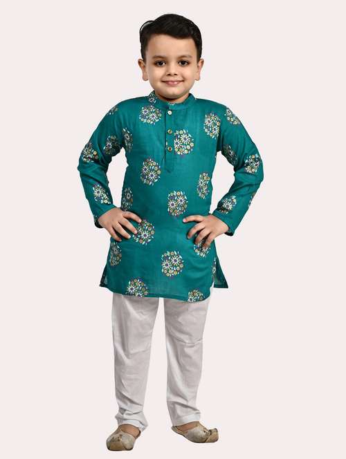 Boys Kurtas & Kurta Sets