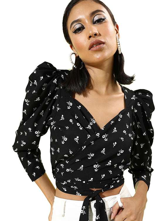 women's crop sweetheart neck top