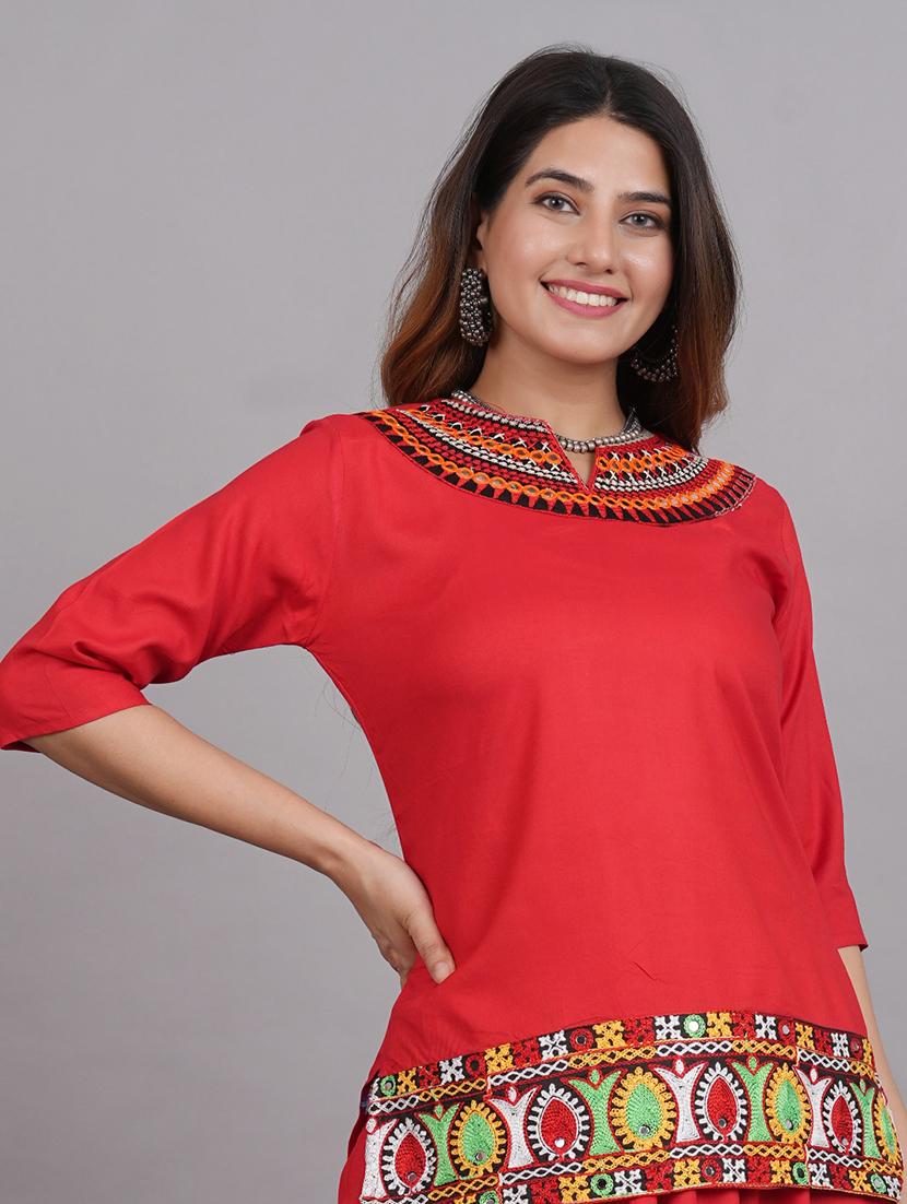 embroidered skirt top set - 19723911 - Standard Image - 5