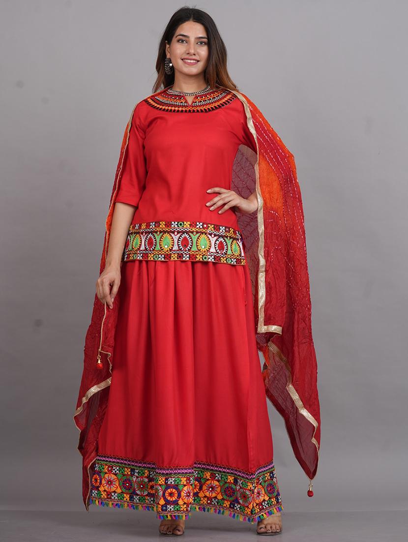 embroidered skirt top set - 19723913 - Zoom Image - 0