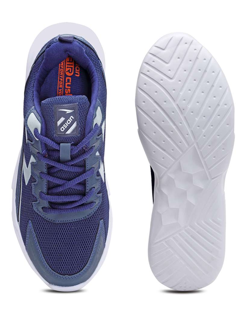 men lace up sport shoes - 19724206 -  Standard Image - 3