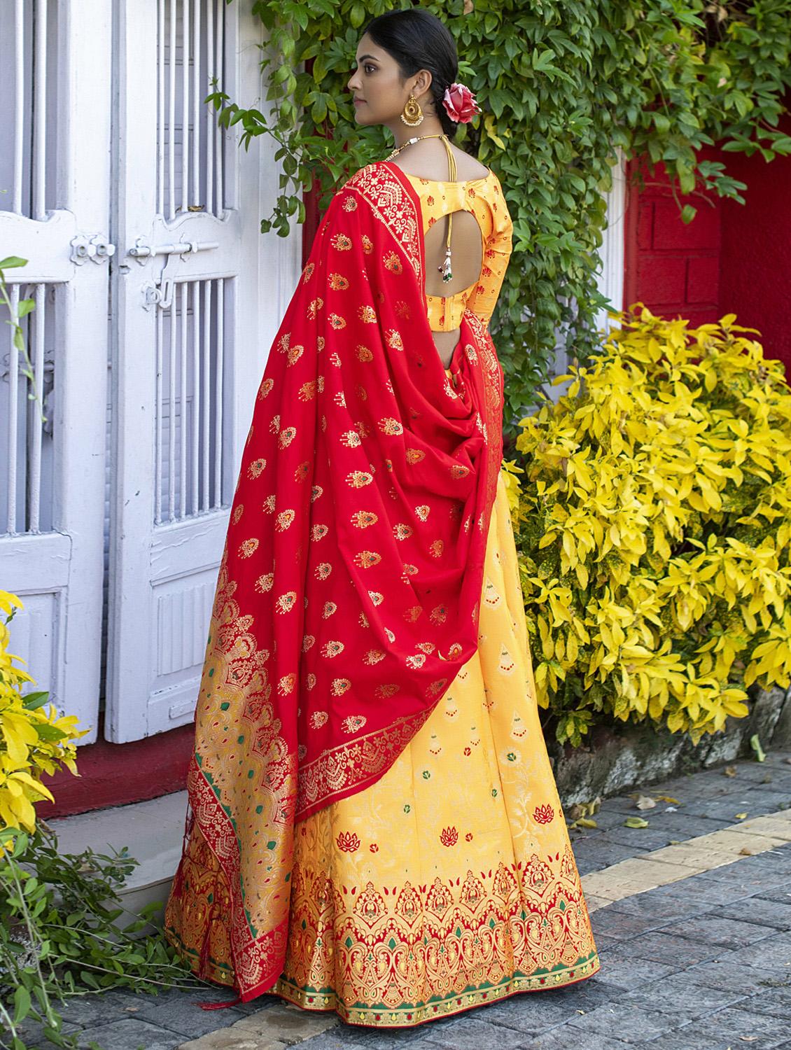 self design semi-stitched lehenga choli set with dupatta - 19736438 - Standard Image - 3