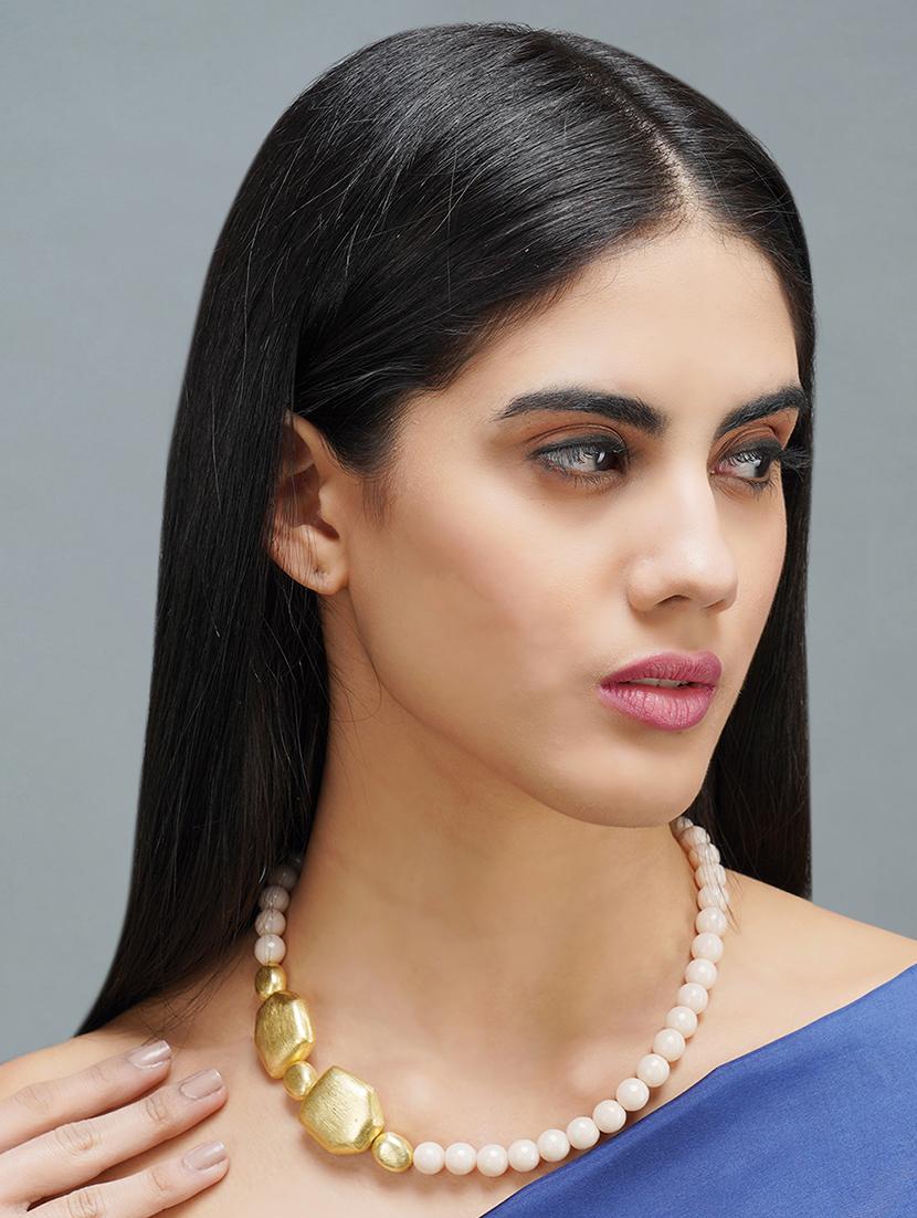 pearl long necklace - 19755184 - Standard Image - 3