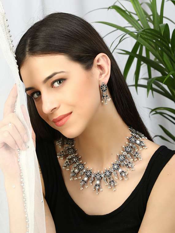 blue stone brass oxidised necklaces and earring - 19755341 - Standard Image - 5