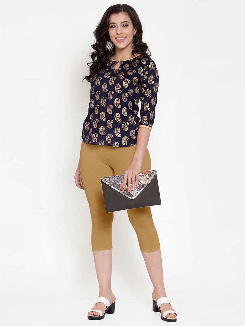 pack of 3 multi colored capri leggings - 19757367 -  Standard Image - 5