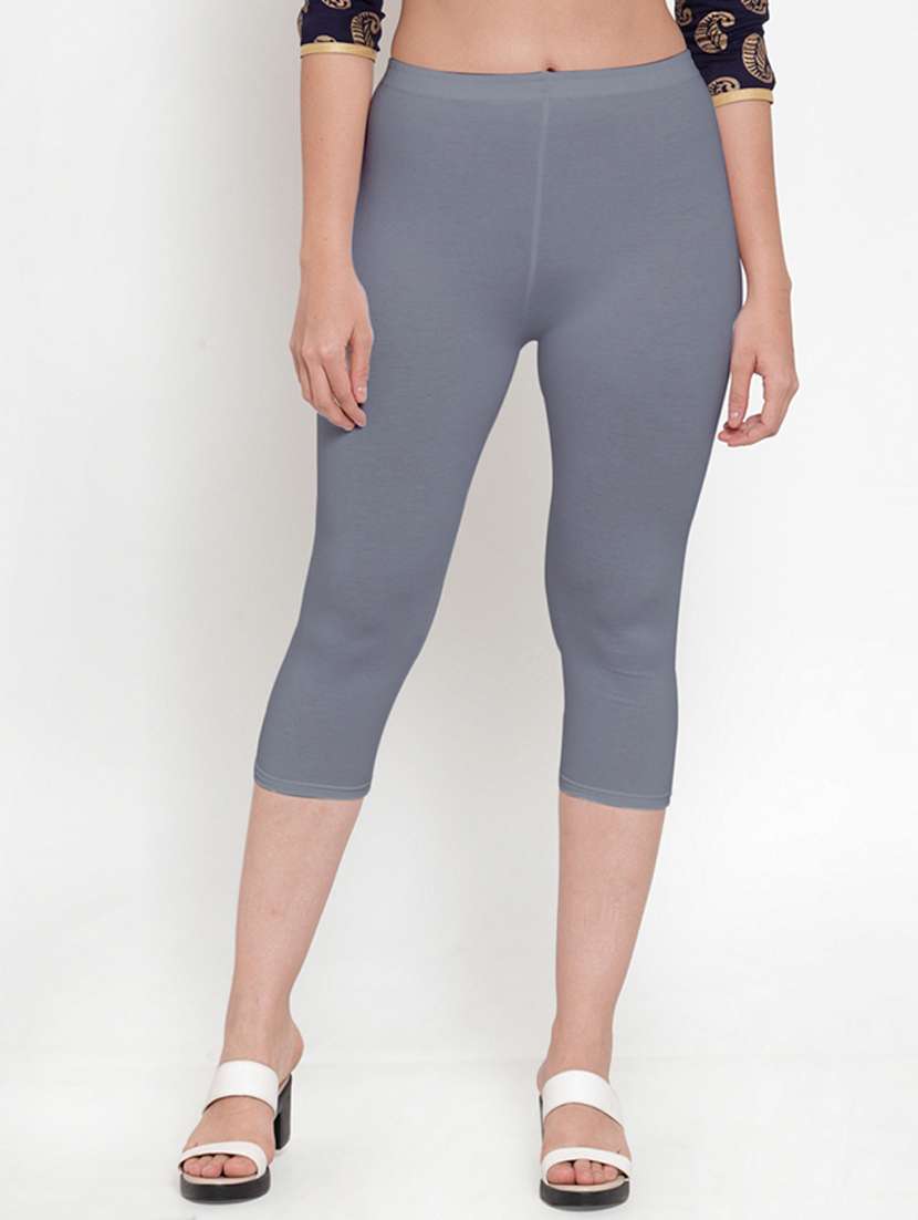 pack of 2 solid capri leggings - 19757449 - Standard Image - 3