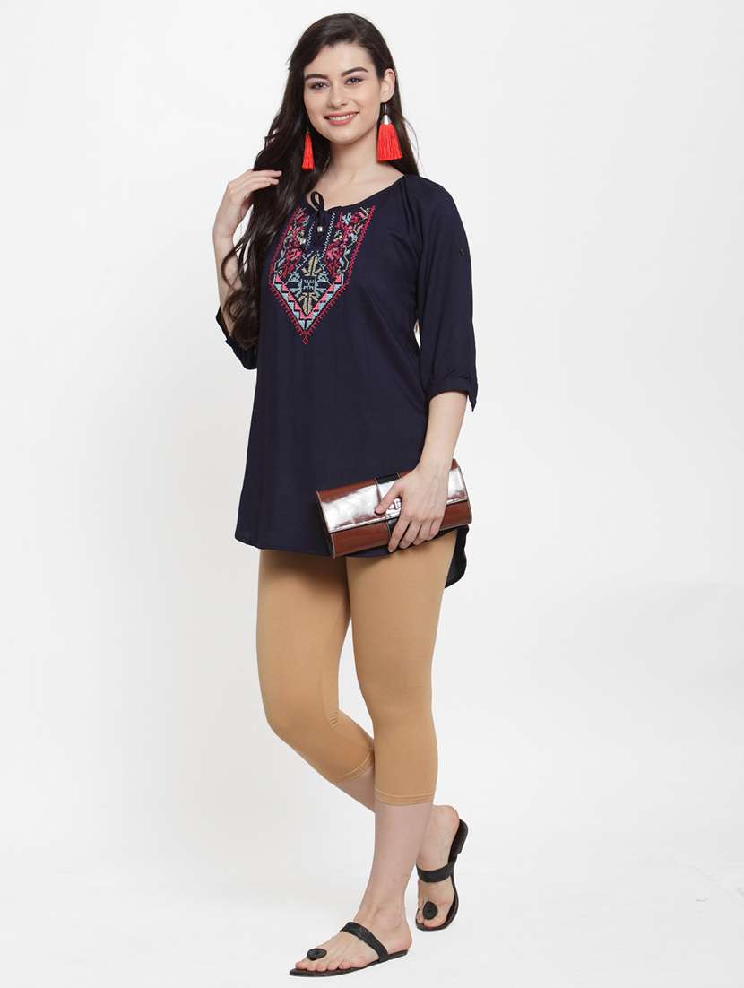 mid rise solid capri leggings - 19757589 - Standard Image - 3