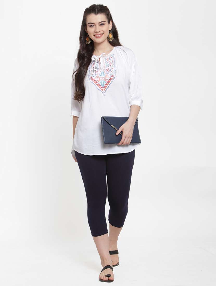 mid rise solid capri leggings - 19757594 - Standard Image - 3