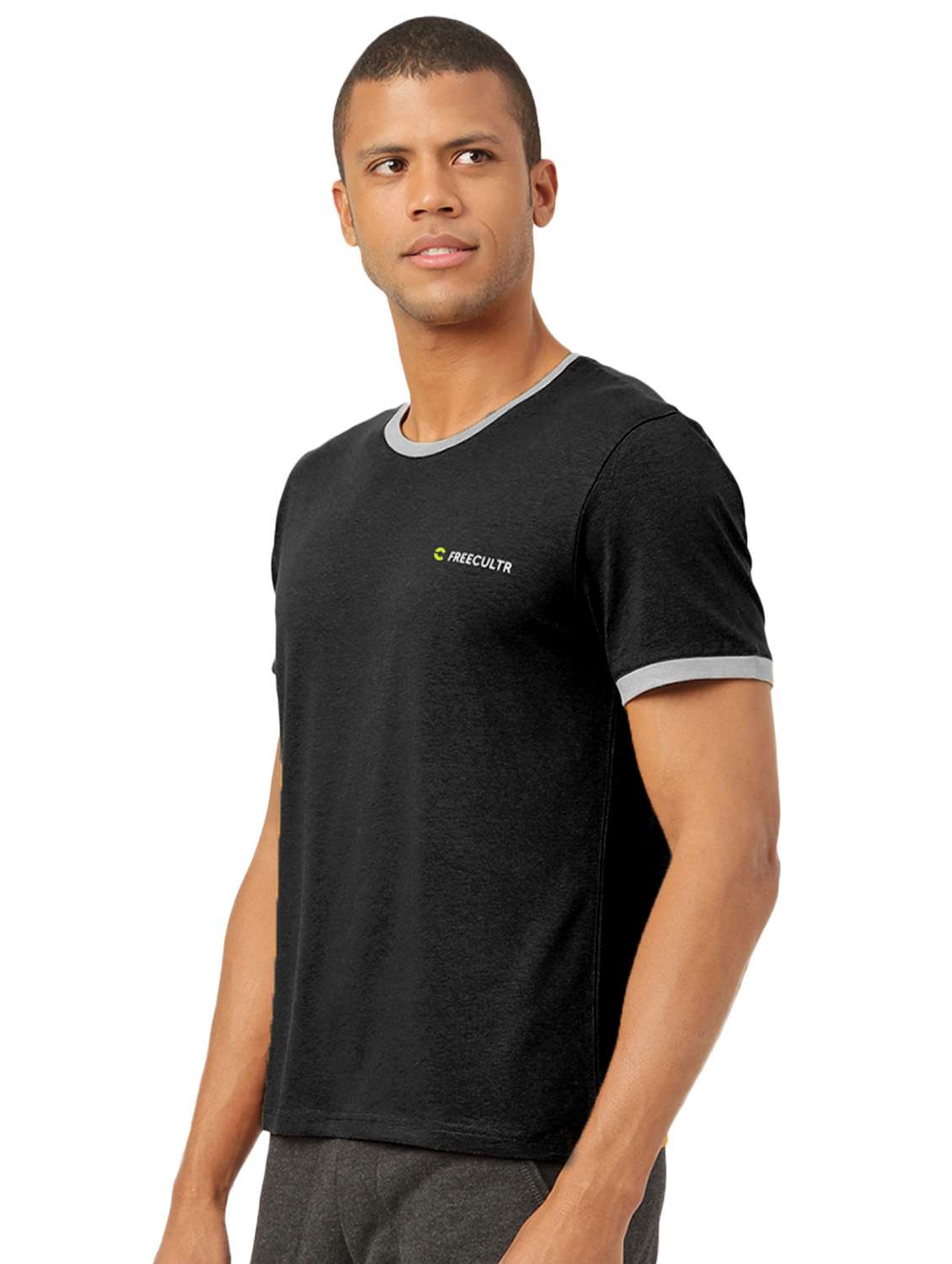 men round neck solids t-shirt - 19767167 -  Standard Image - 3