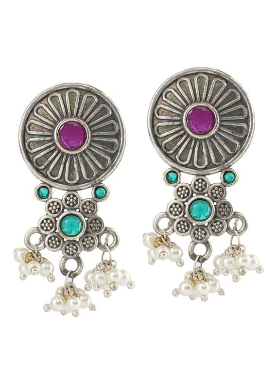 sliver brass oxidised long necklaces and earring  - 19768270 -  Standard Image - 3