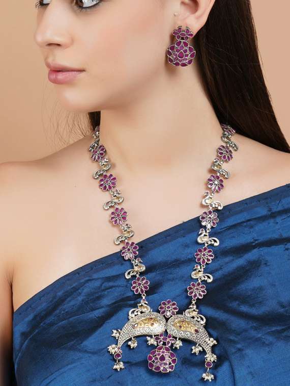 pink tone brass oxidised long necklaces and earring  - 19768271 -  Standard Image - 5