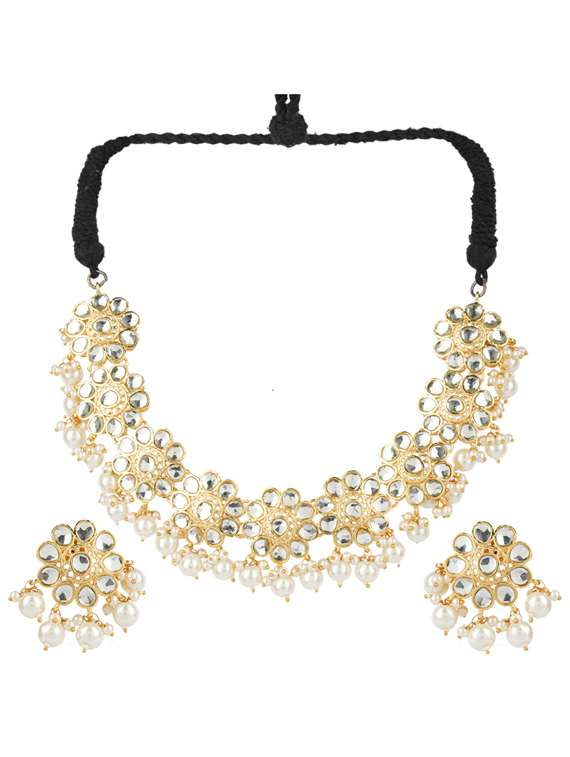 gold brass pearl necklaces and earring - 19768284 - Zoom Image - 0