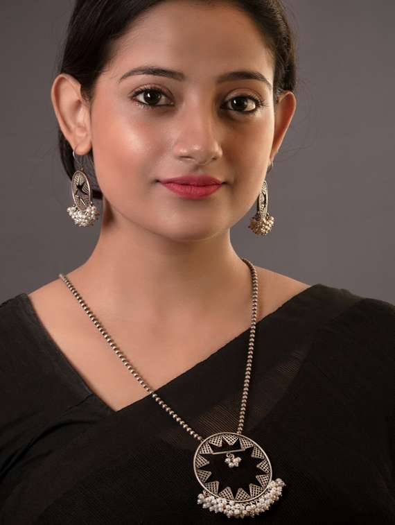 silver brass long necklaces and earring - 19768390 - Standard Image - 3