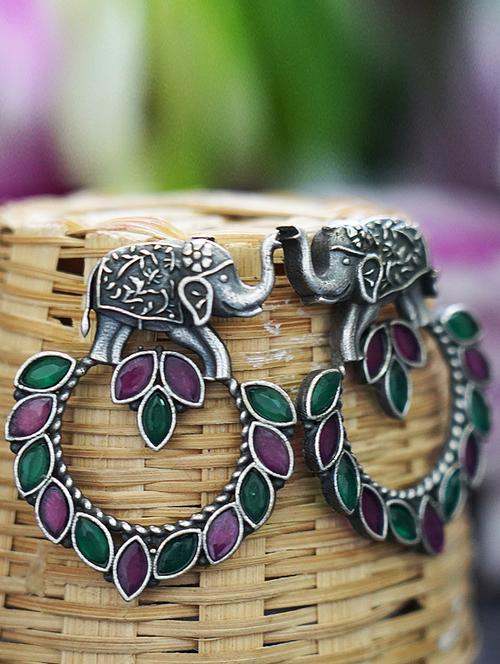 elephant design handcrafted silver tone brass earrings - 19768539 -  Standard Image - 0