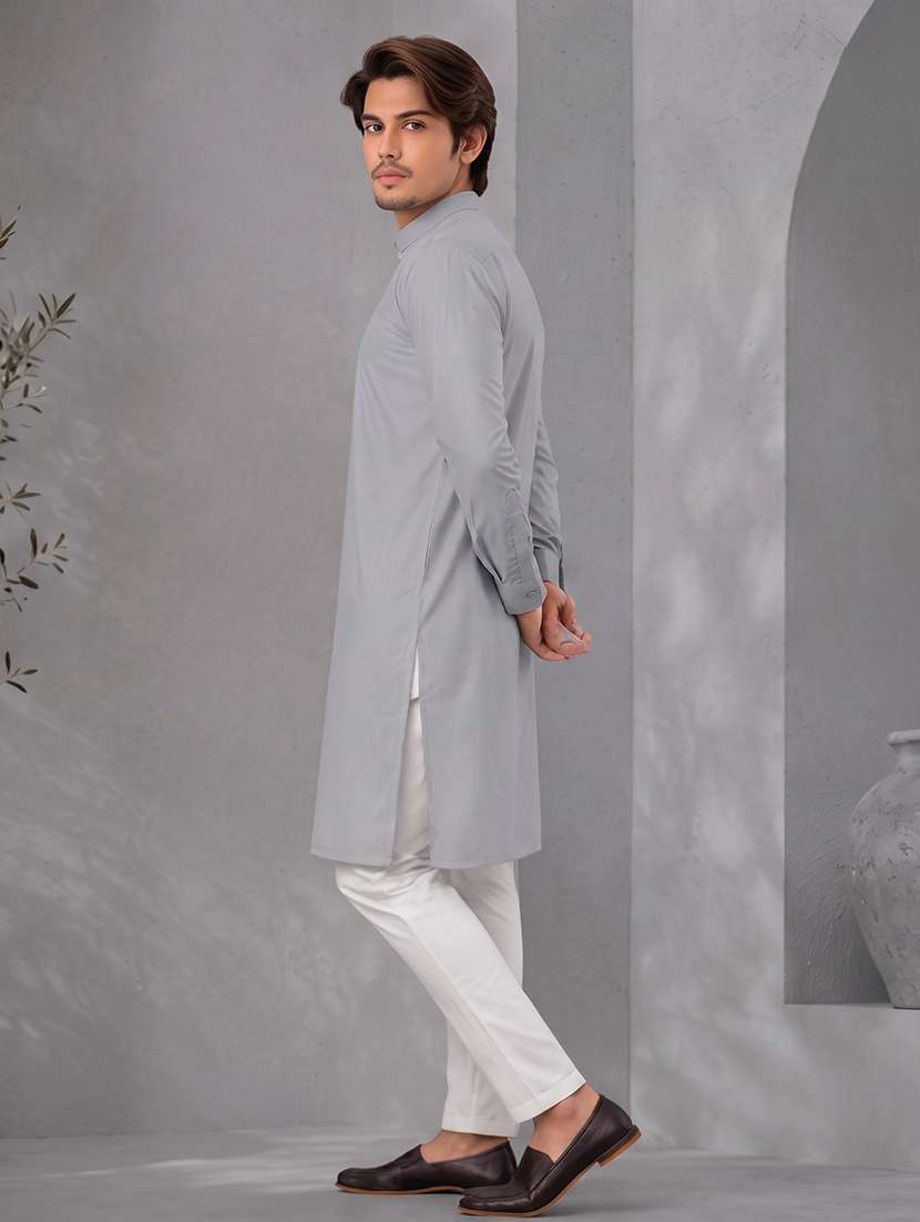 Men Solid Mandarin Neck Long Kurta - 19777921 -  Standard Image - 3