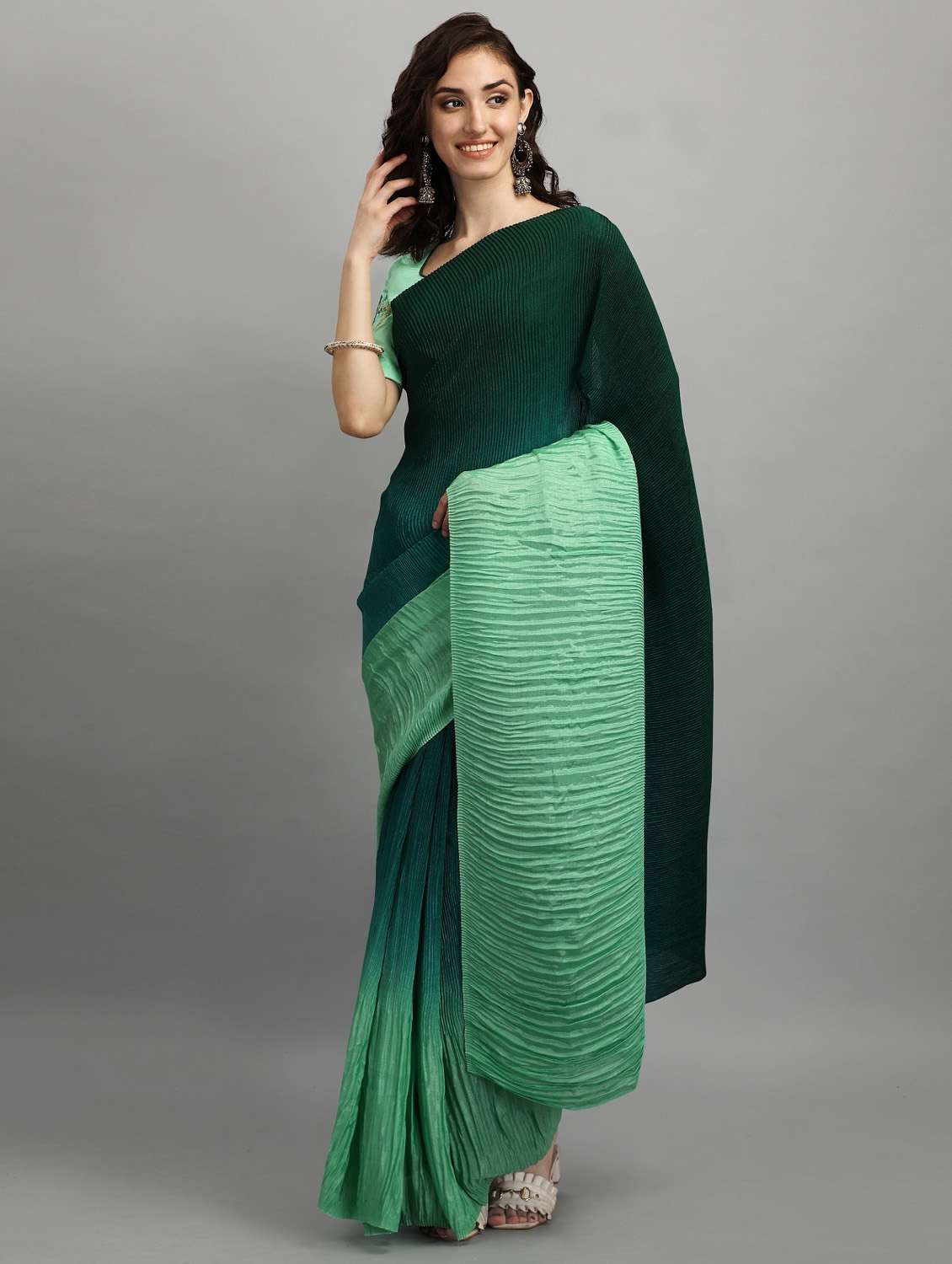 ombre print woven saree with blouse - 19784238 - Zoom Image - 0