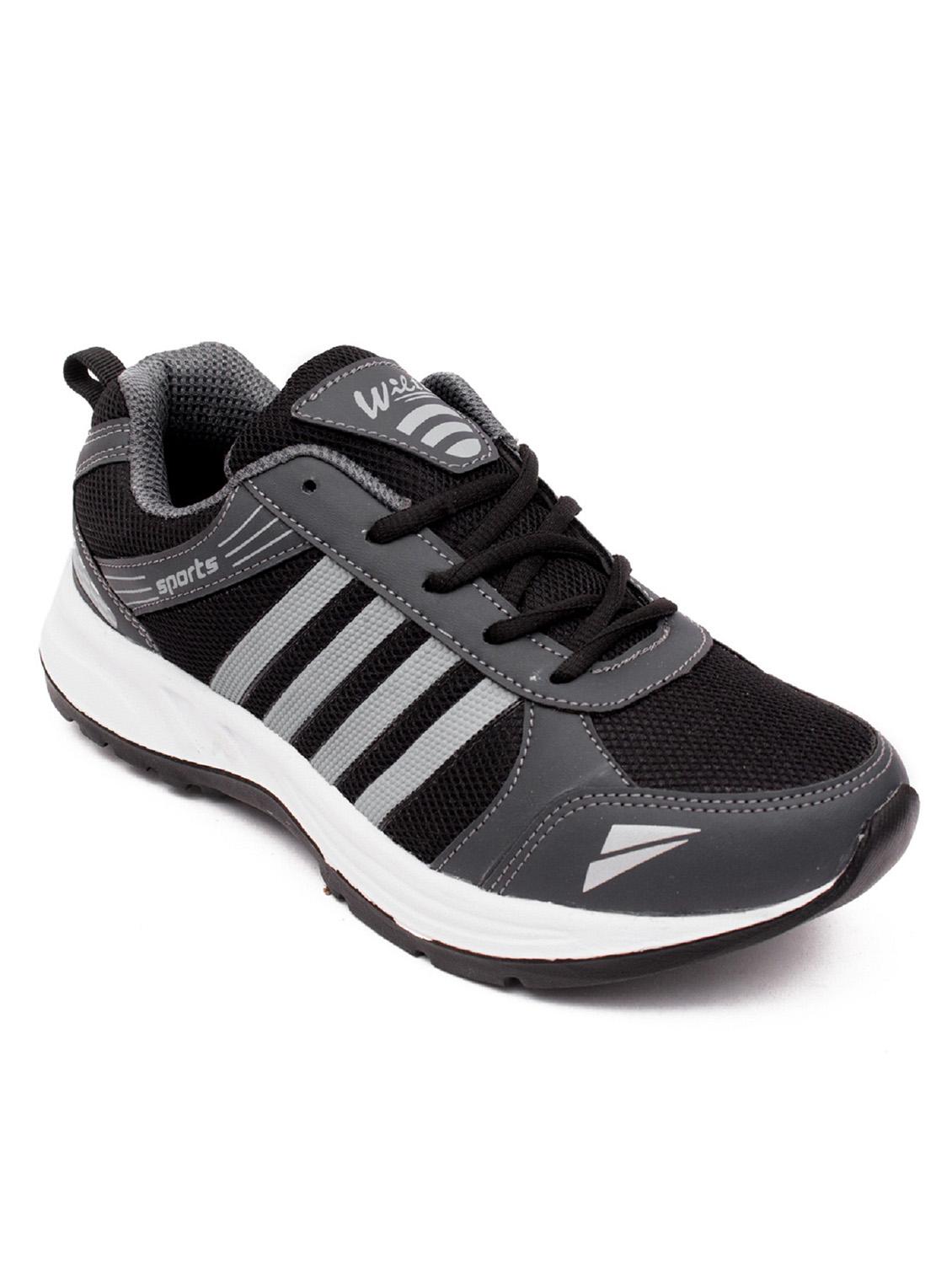 men lace up sport shoes - 19790477 -  Zoom Image - 0