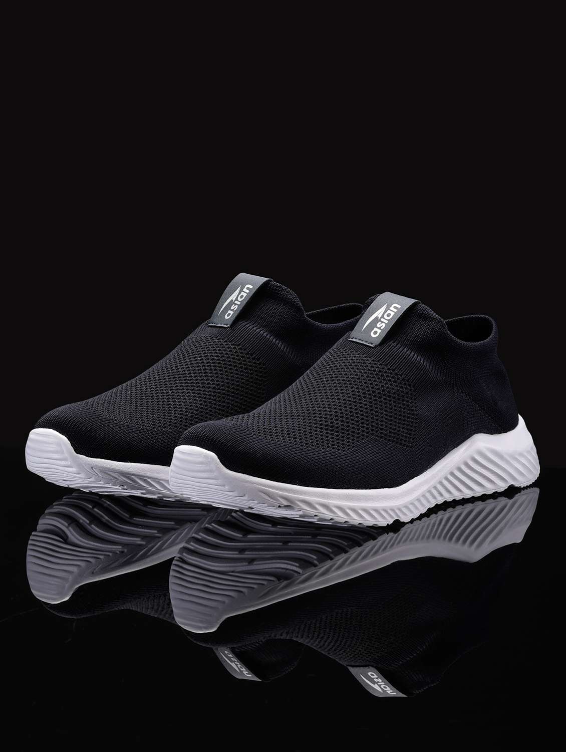 men slip on running sport shoes