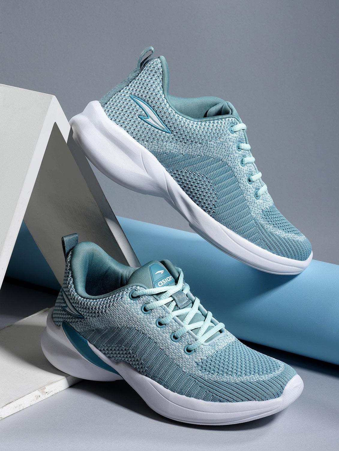 light blue solid lace-up sports shoe - 19791940 -  Zoom Image - 0