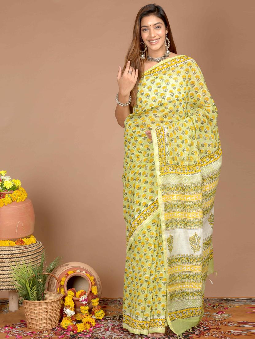 printed saree with blouse - 19797406 -  Zoom Image - 0