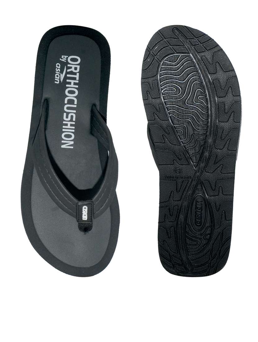women toe seprator slippers - 19802669 -  Standard Image - 3