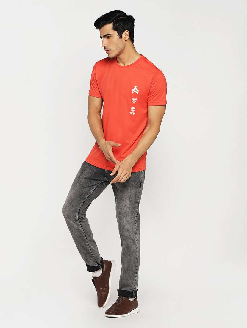 round neck typographic regular t-shirt - 19827189 -  Standard Image - 3