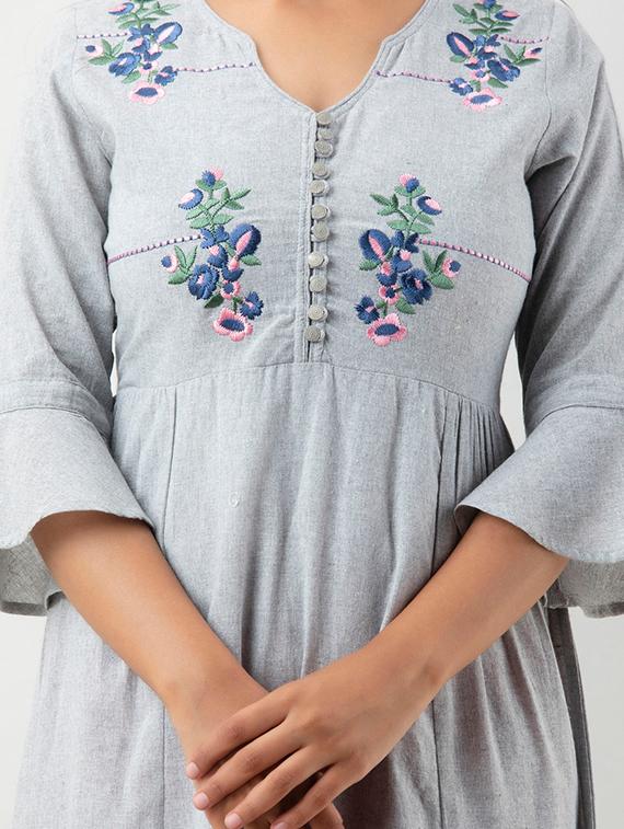 women's flared kurta - 19847219 - Standard Image - 3