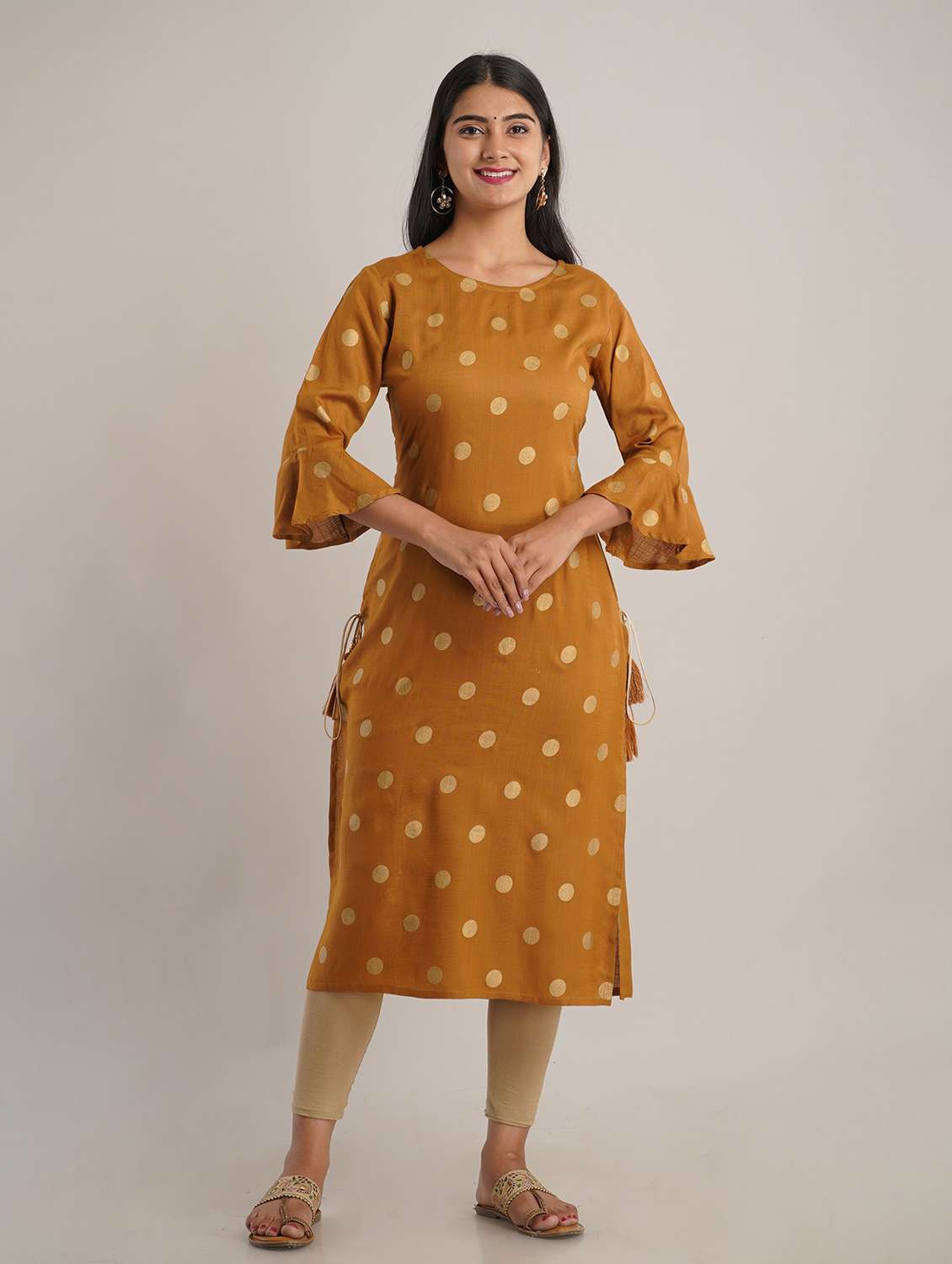 women's straight kurta - 19847229 - Zoom Image - 0
