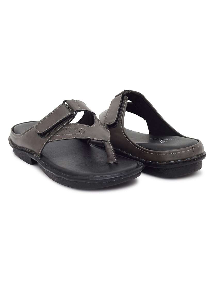 brown toe separator sandals - 19848656 -  Standard Image - 3