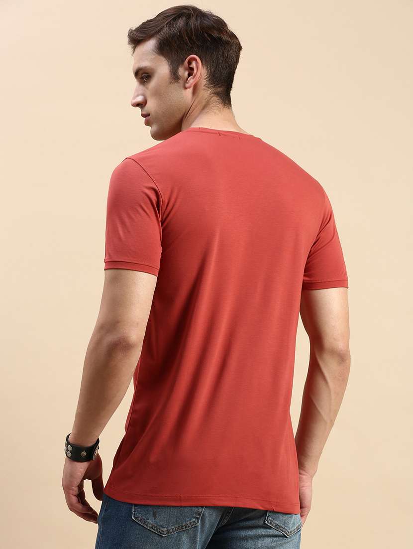 men round neck front print t-shirt - 19856117 -  Standard Image - 3