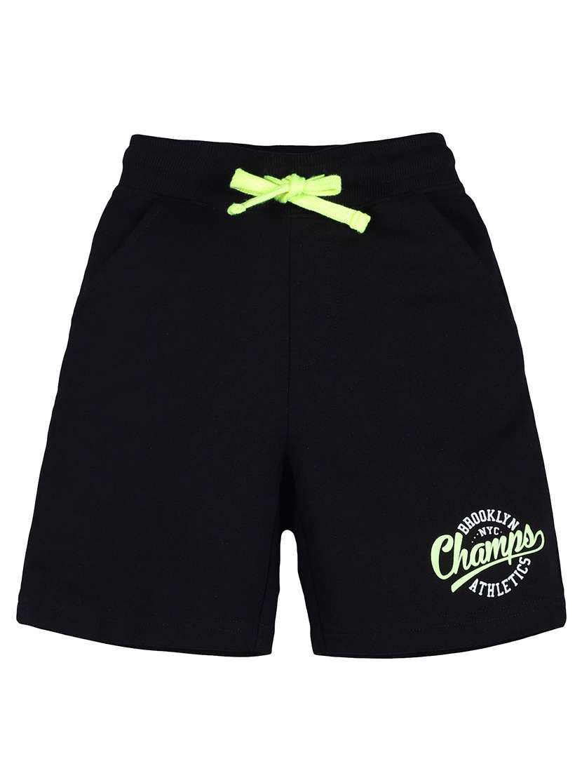 black solid casual shorts 