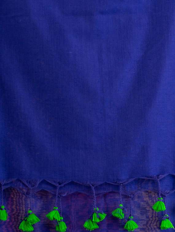 women solid handloom saree with blouse - 19866349 - Standard Image - 3