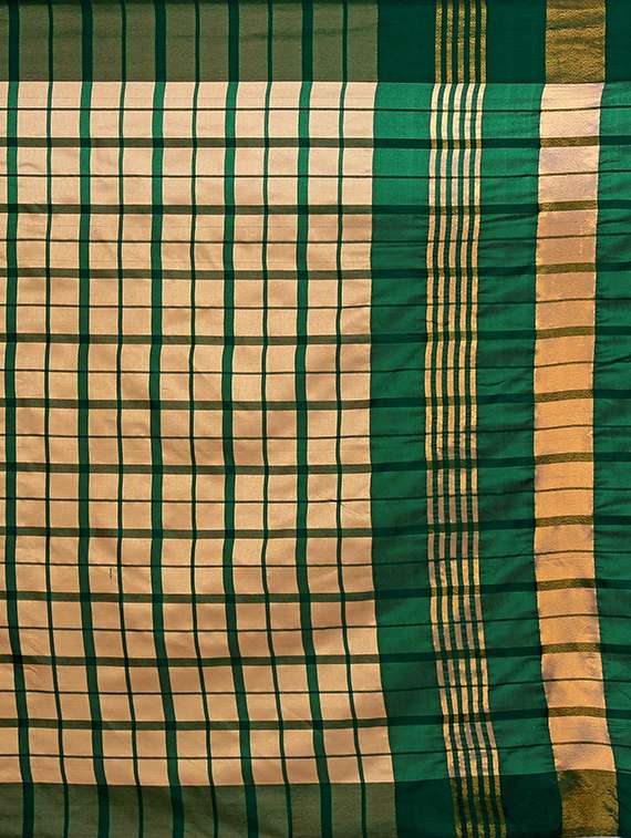 checkered printed saree with blouse - 19866879 - Standard Image - 3