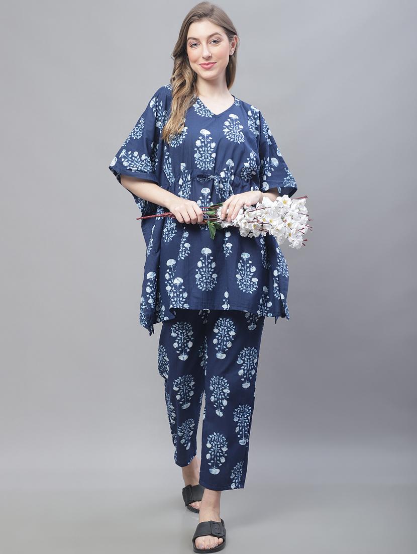 v-neck printed nightwear pyjama set - 19867461 - Standard Image - 3