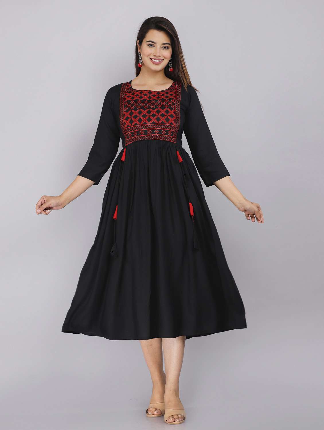 black solid rayon flared dress - 19883753 -  Zoom Image - 0