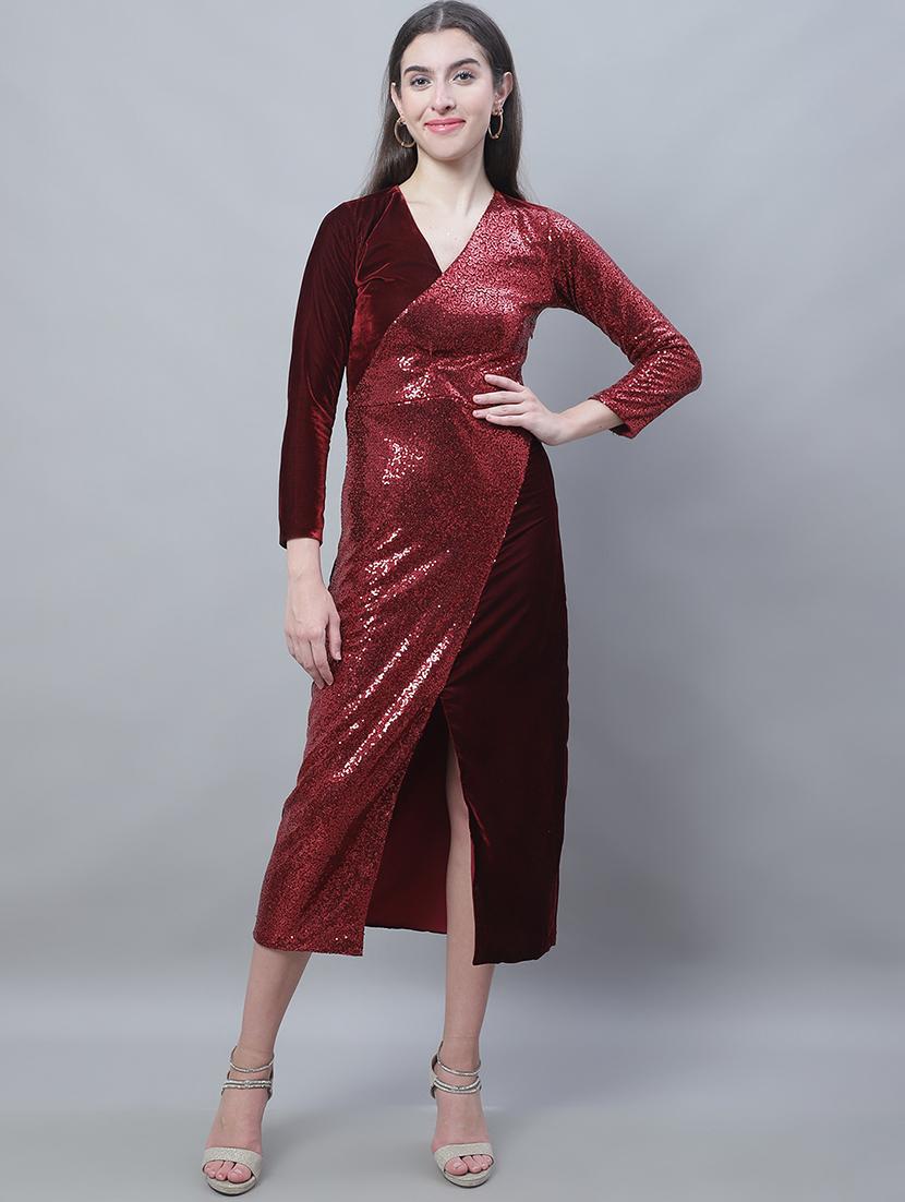 maroon self designed v-neck bodycon dress with front slit - 19889912 - Zoom Image - 0