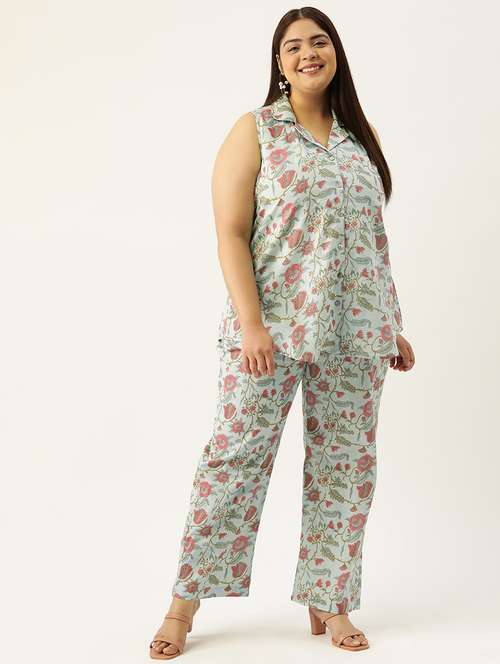 printed top and culottes plus size sets - 19895050 - Standard Image - 0