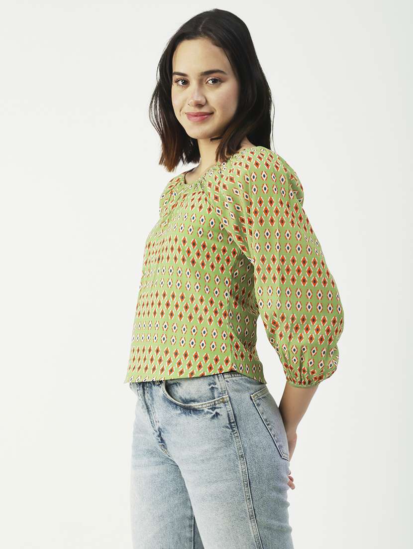 women's straight round neck top