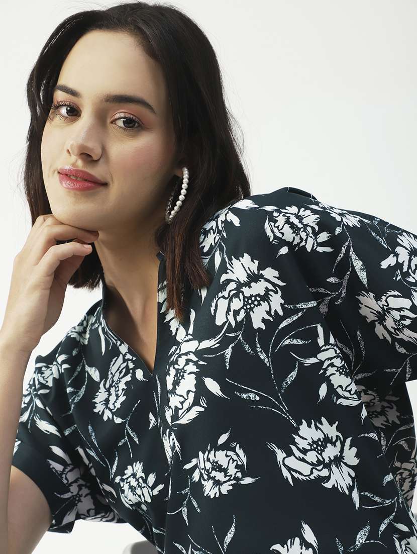 women's straight mandarin neck top - 19907341 -  Standard Image - 3