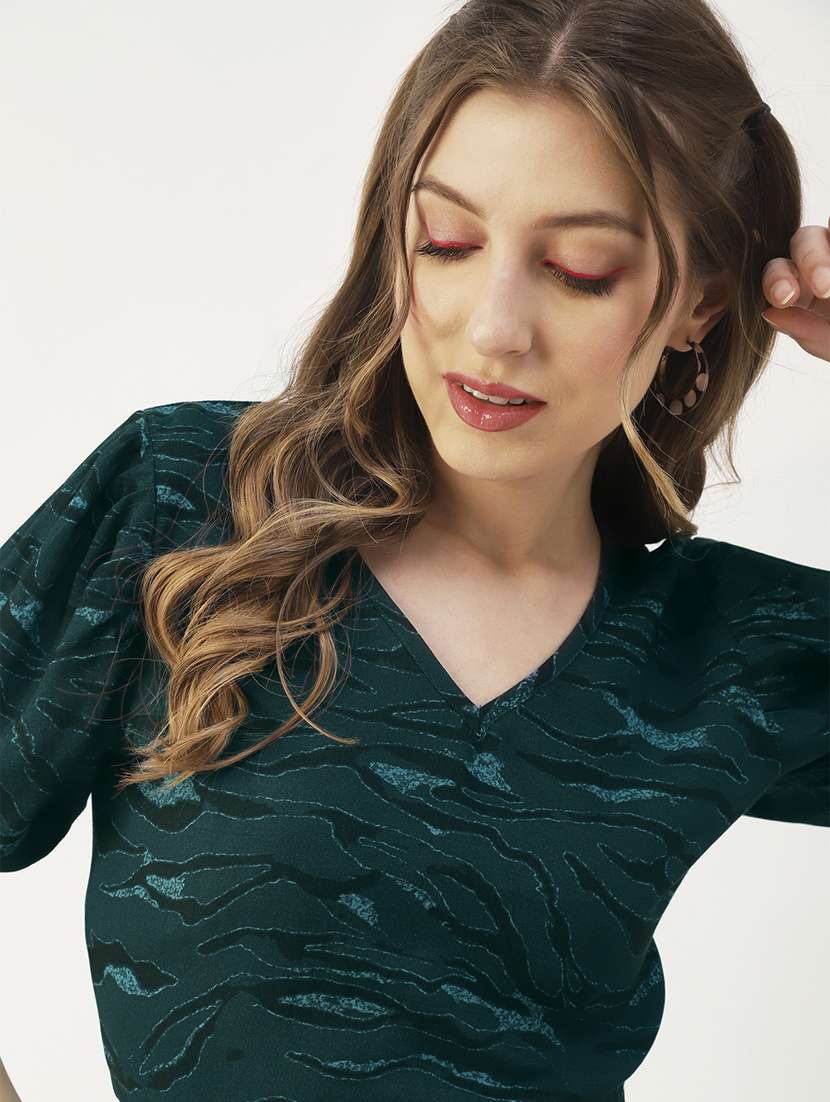 women green self design crop top - 19907364 - Standard Image - 3