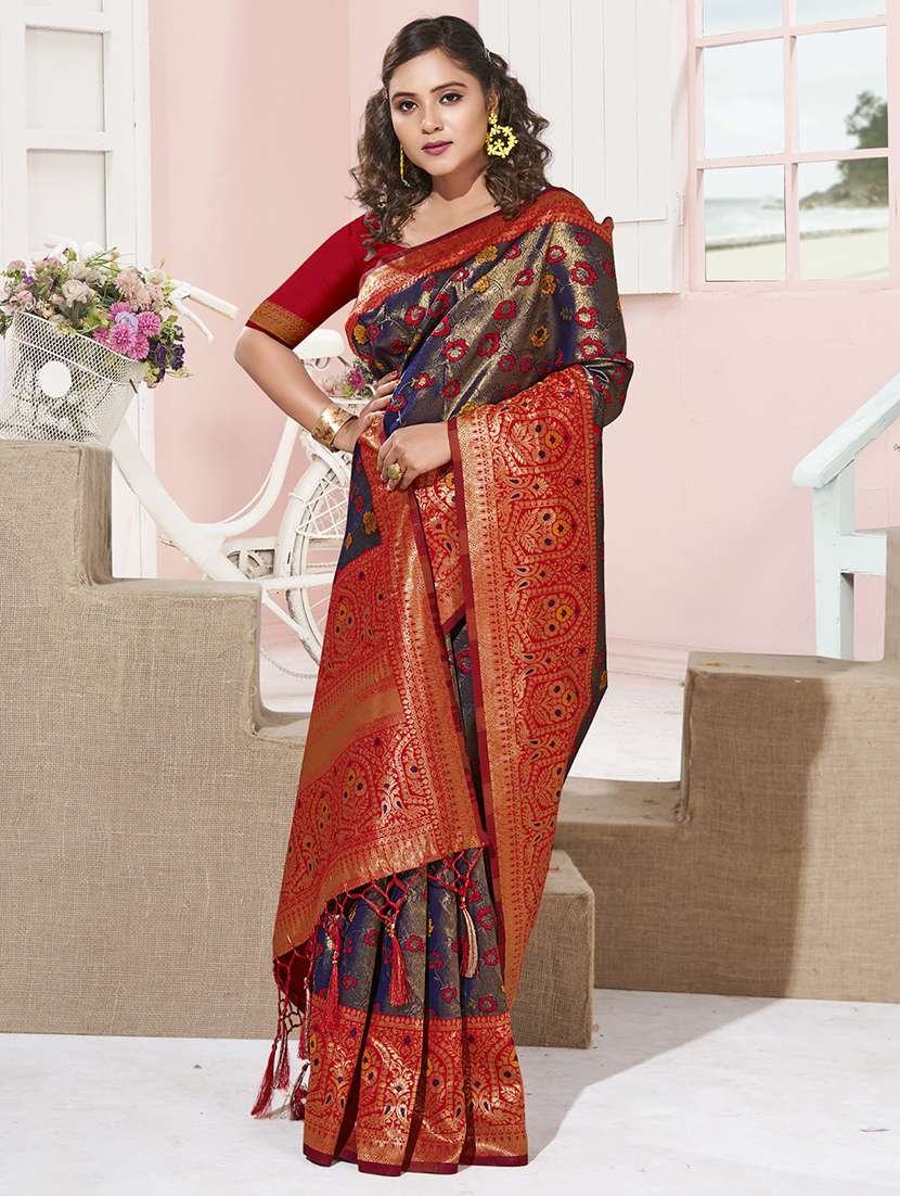 women's self design purple colored saree with blouse - 19925410 - Zoom Image - 0