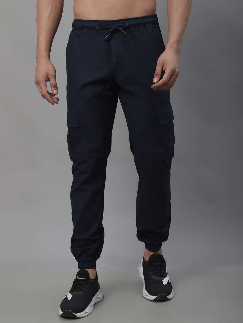 men mid rise solid cargos