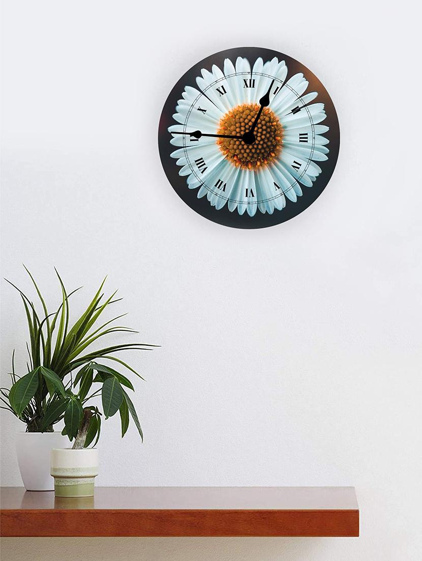 kartik round shape analog wall clock - 19937253 - Zoom Image - 0