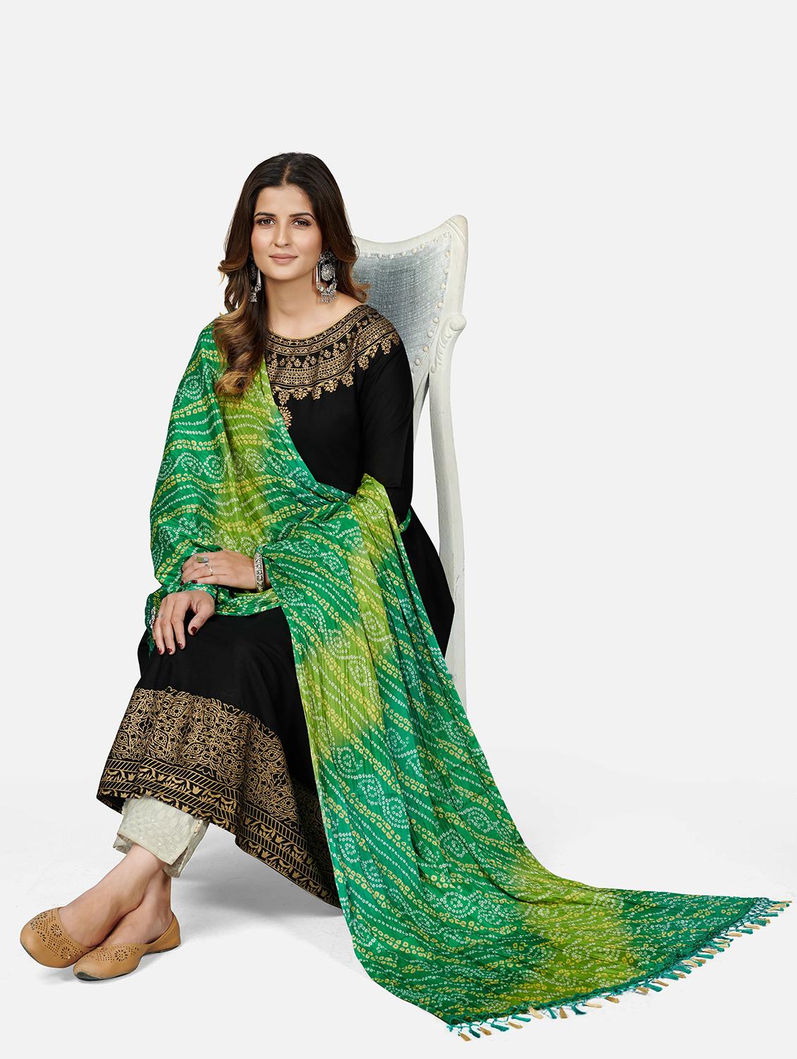 green silk dupatta - 19942587 - Standard Image - 3