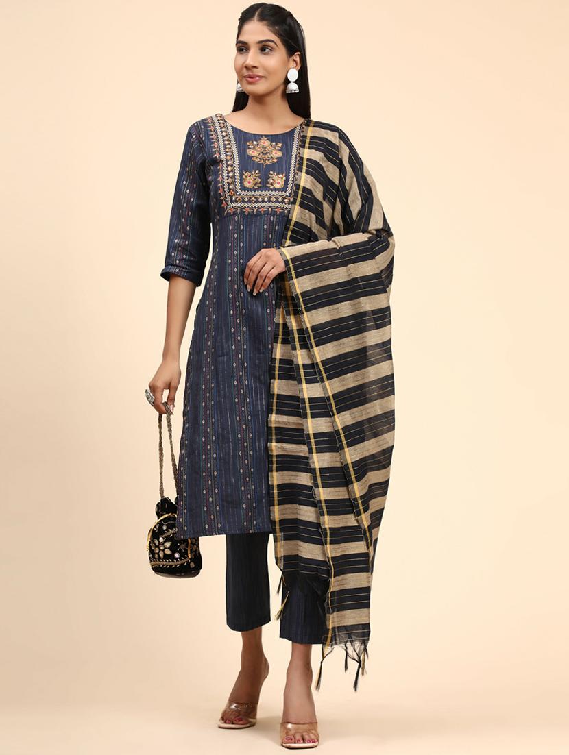 embroidered kurta dupatta set - 19942755 -  Zoom Image - 0