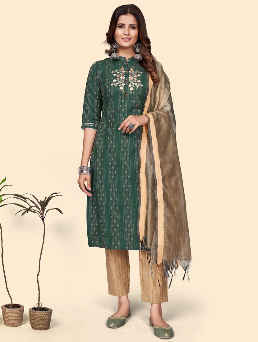 embroidered kurta dupatta set - 19942768 - Zoom Image - 0