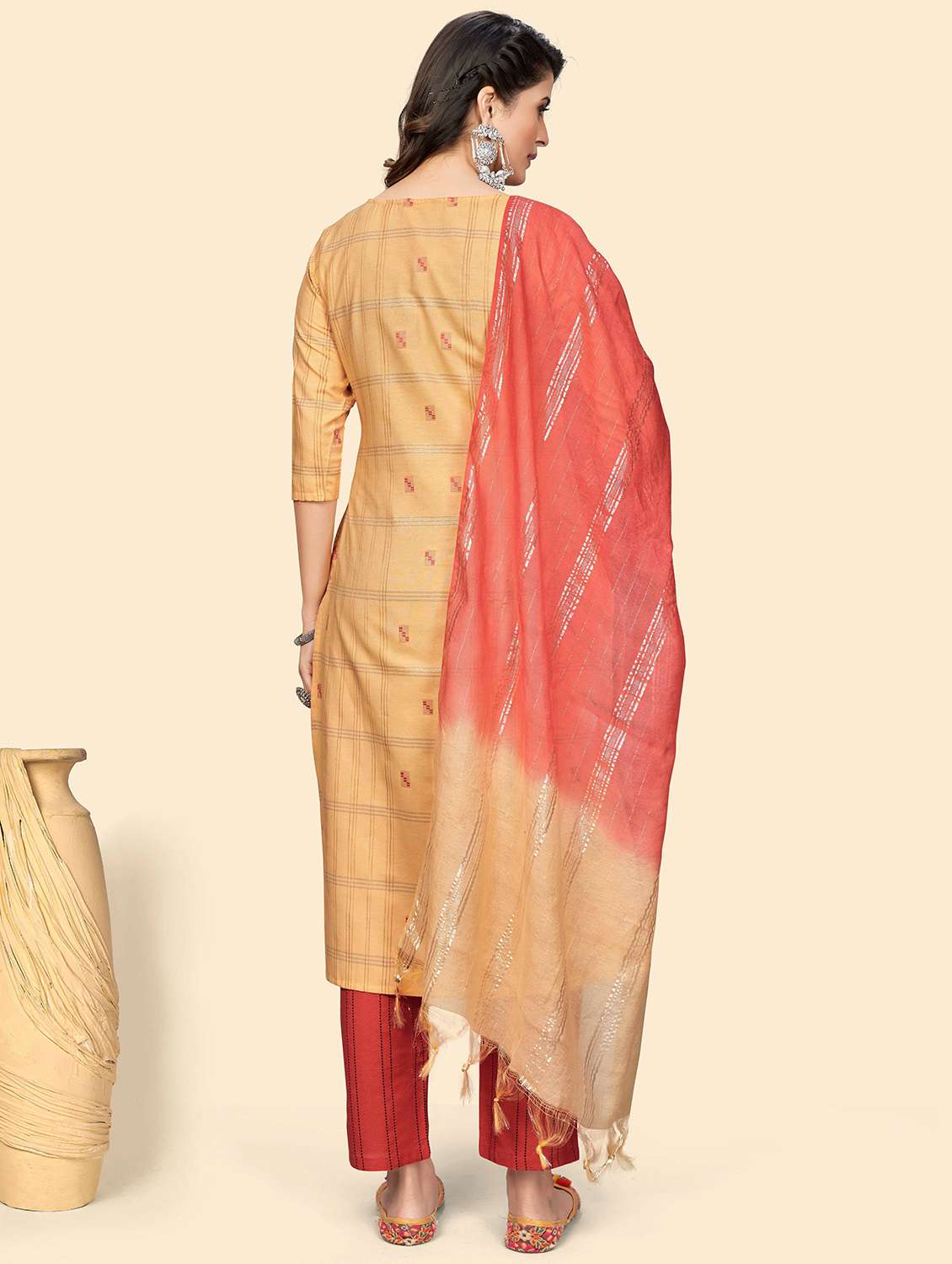self design kurta dupatta set - 19942826 - Standard Image - 3