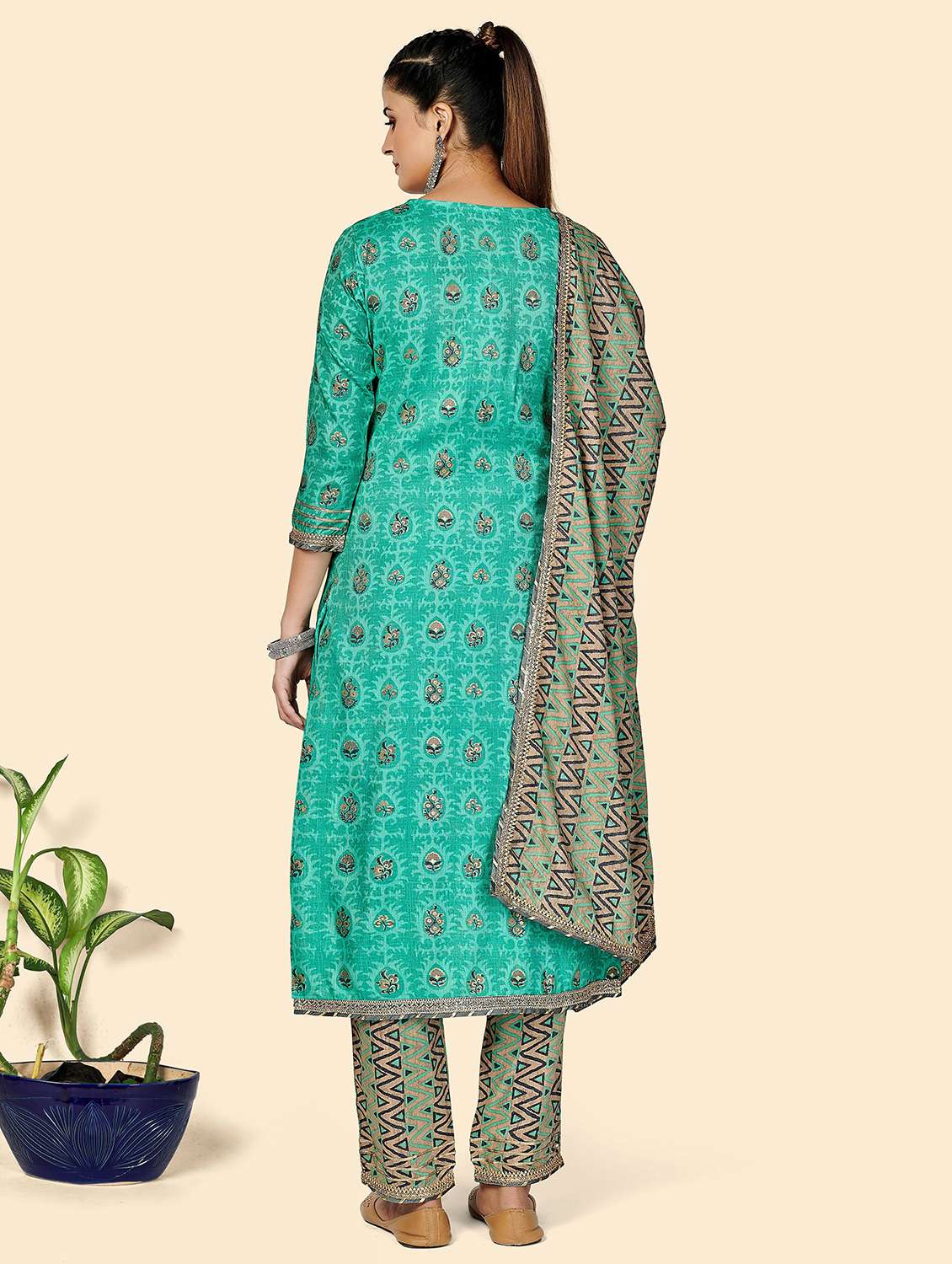 printed kurta dupatta set - 19942883 - Standard Image - 3