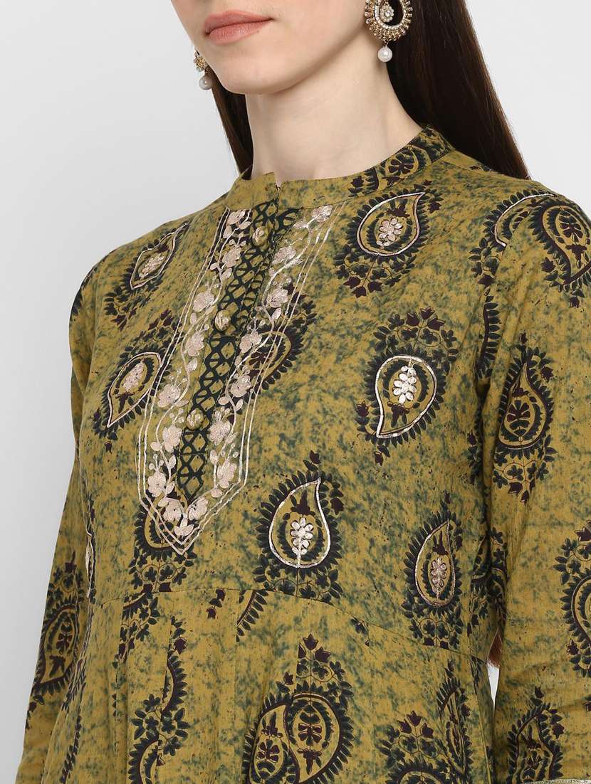 mandarin neck printed anarkali kurta - 19943443 - Standard Image - 3