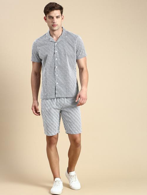 men's printed shorts co ord set - 19944431 - Standard Image - 0